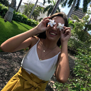 Meet your Posher, Paola